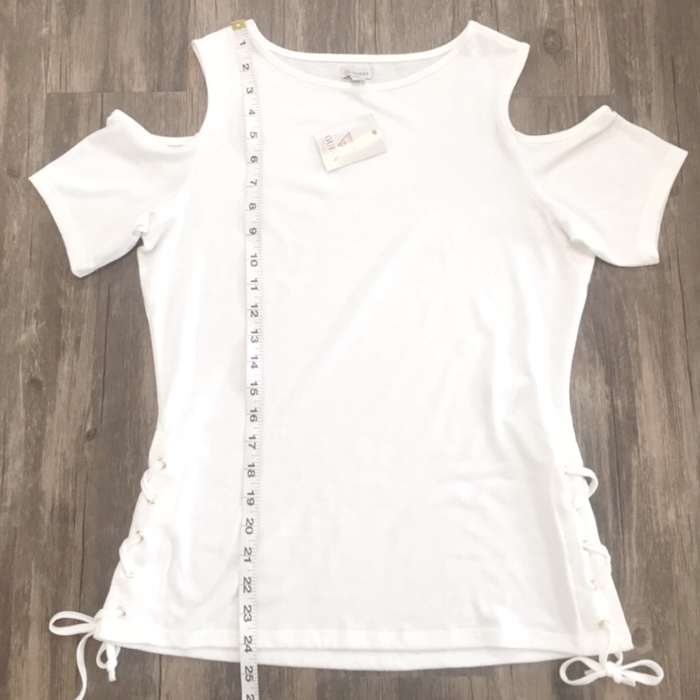 GUESS Open Shoulder Top! NWT - Picture 2 of 5